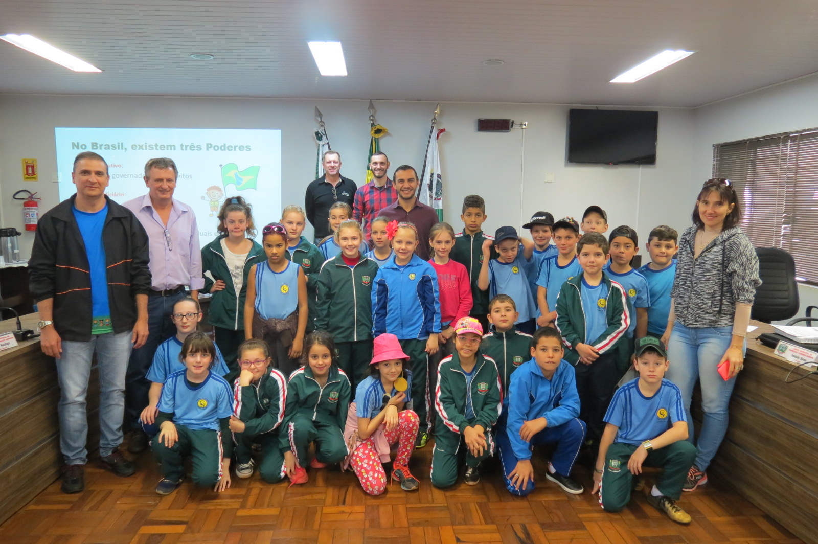 Alunos da escola de Margarida apresentam reivindicações aos vereadores