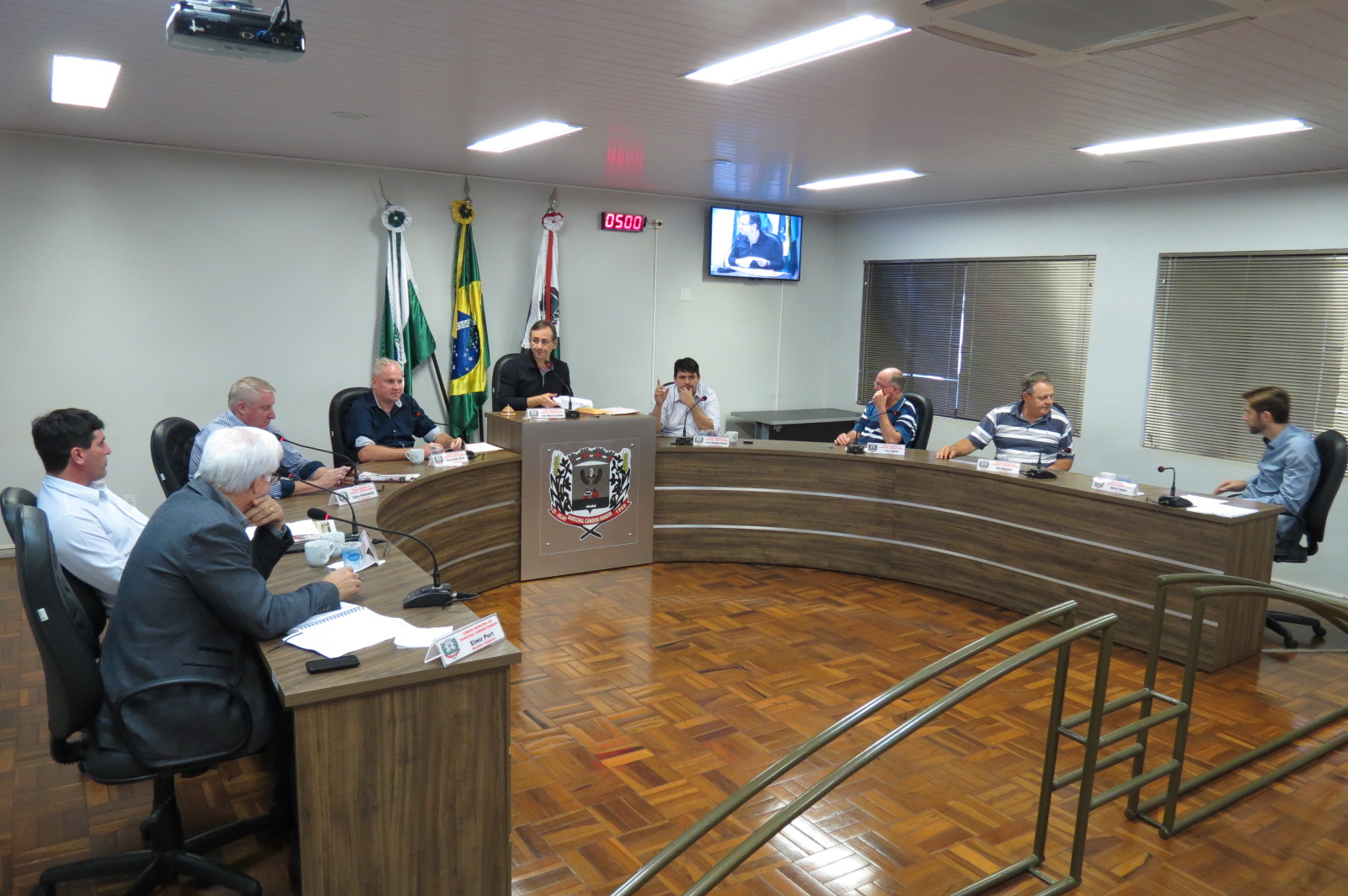 Câmara aprova em primeira votação projeto que cria Conselho Municipal da Juventude