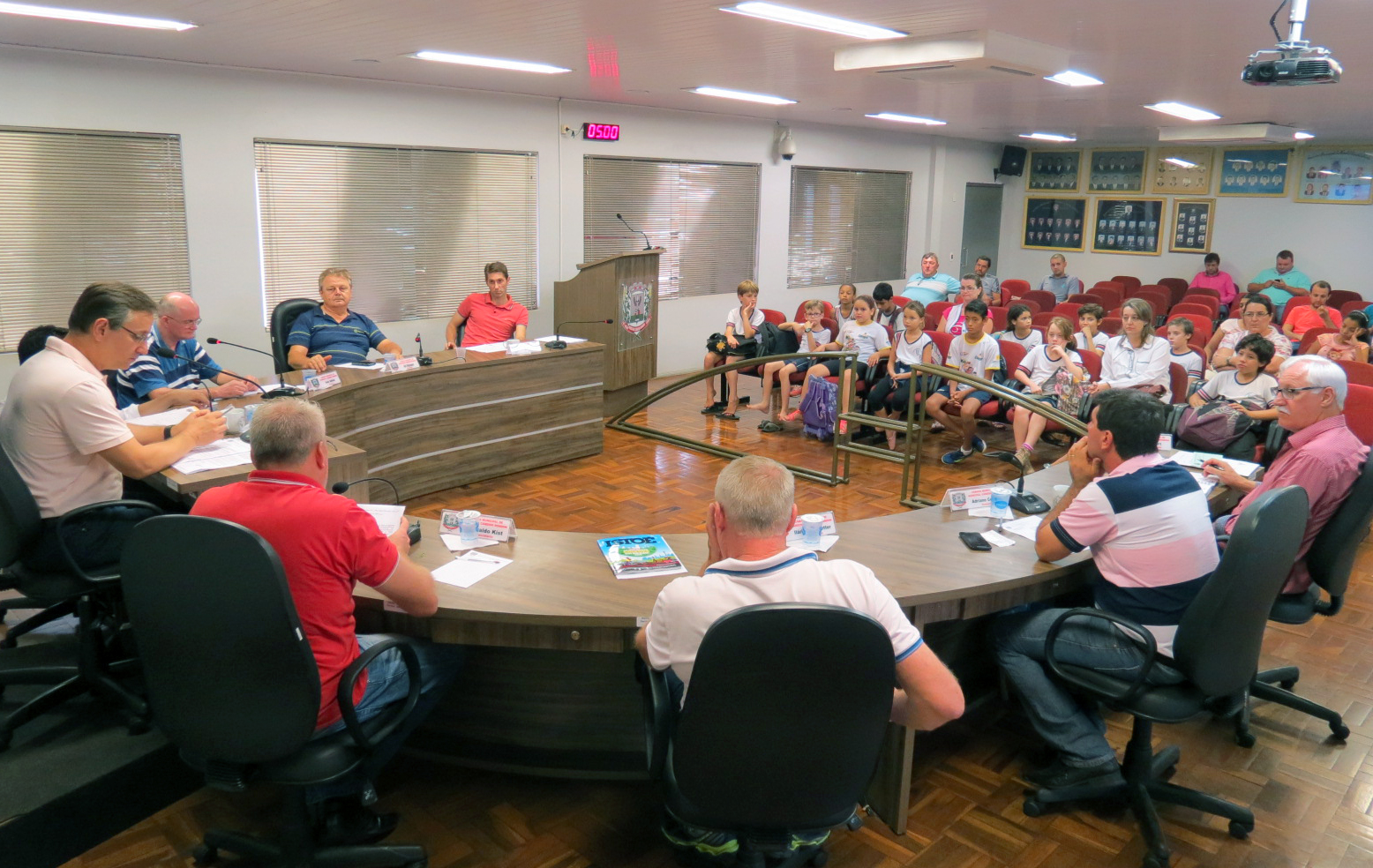 Câmara de Rondon propõe implantação de cisternas nas escolas da rede municipal 