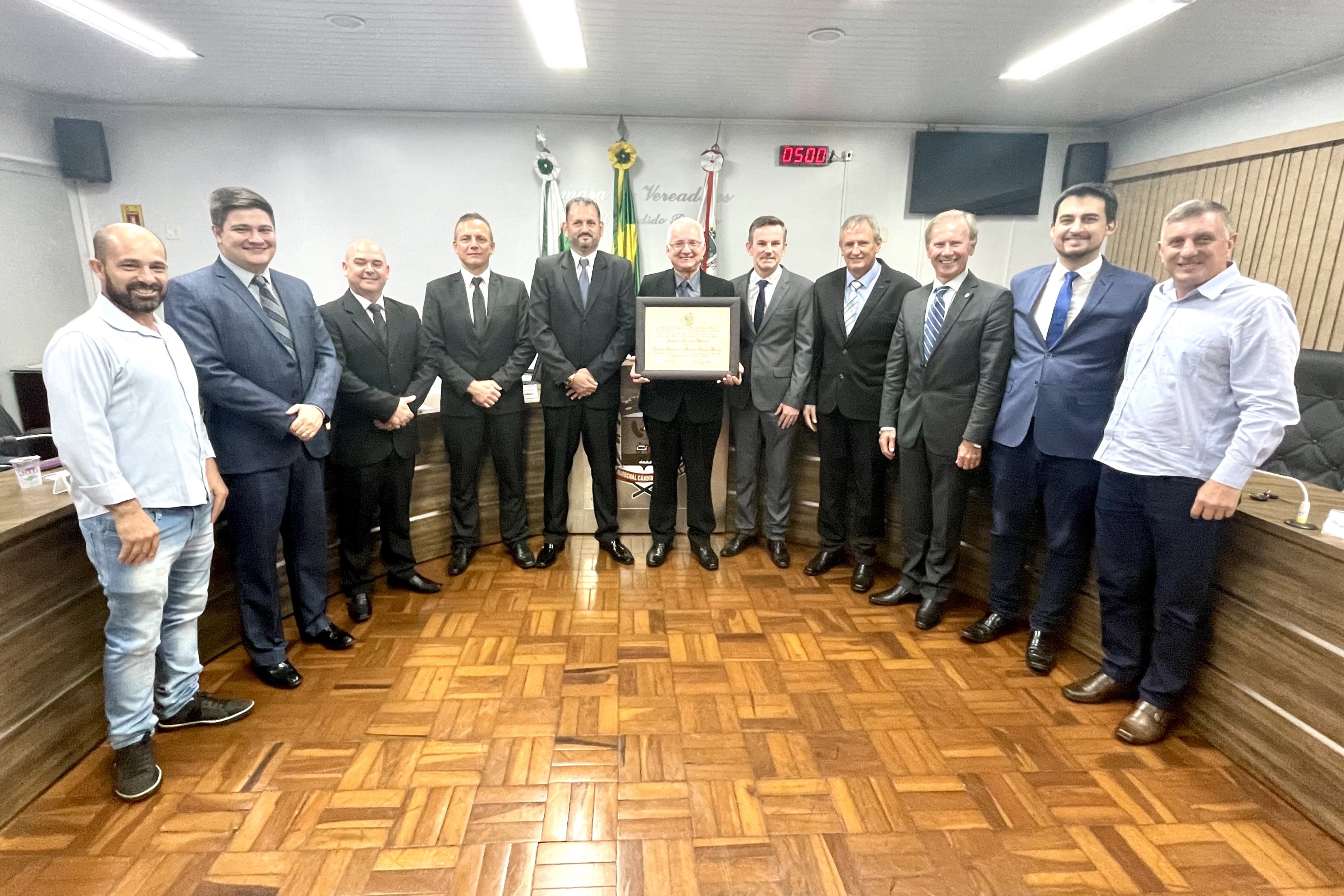 Pastor Romildo Wrasse é homenageado com título de Cidadão Honorário