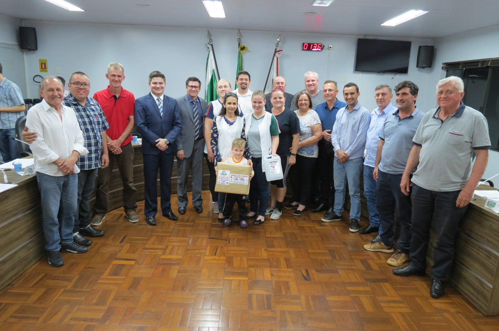 Projeto da classe especial da Escola Bento Munhoz ensina importância da reciclagem