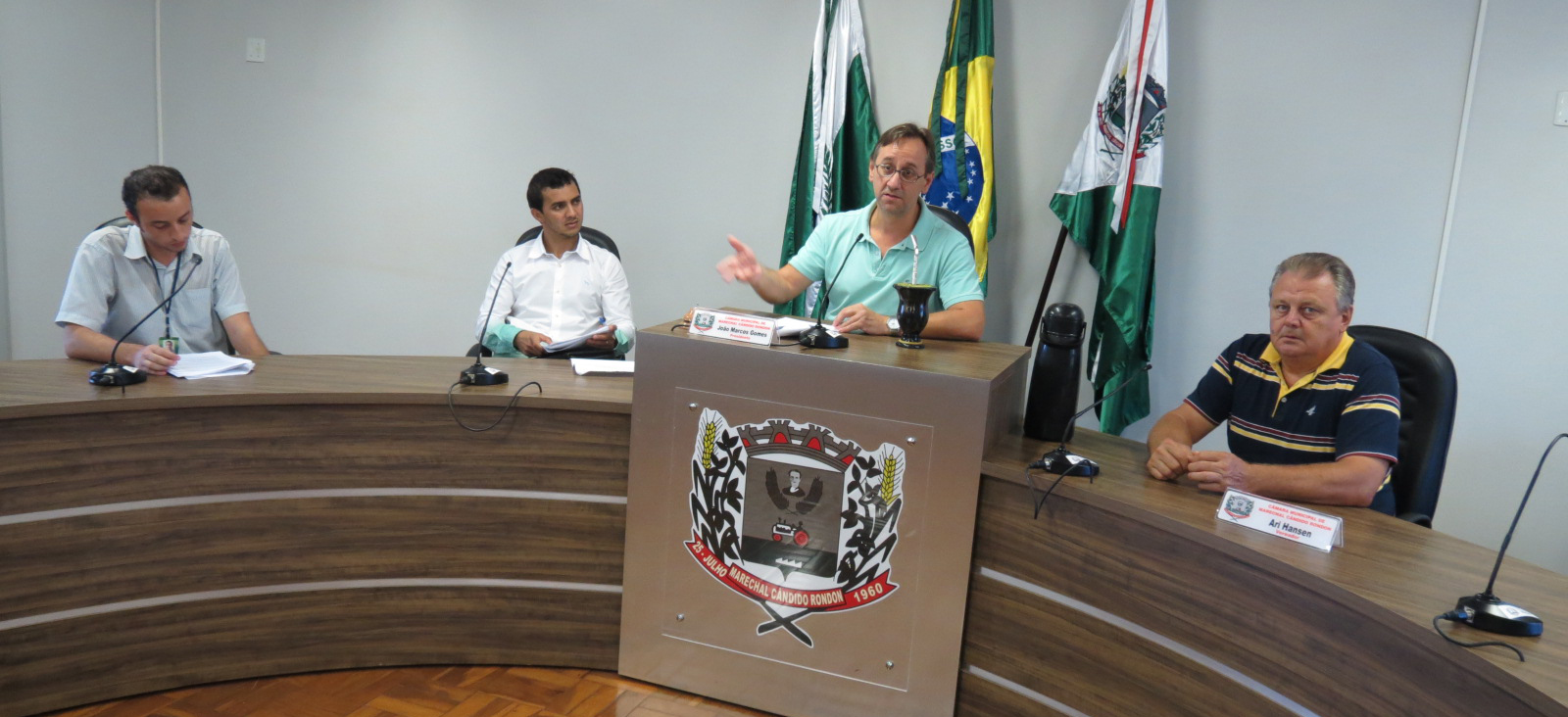 Reunião discute projeto que cria a Política de Resíduos Sólidos de Marechal Rondon