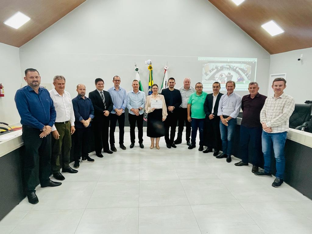 Rondonense Bruna Tierling é homenageada pela Câmara de Vereadores